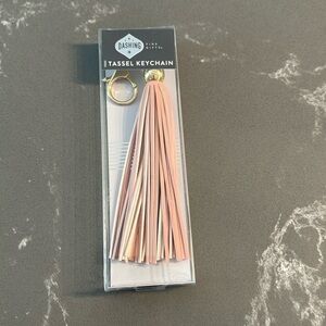 Tassle Keychain Pink‎